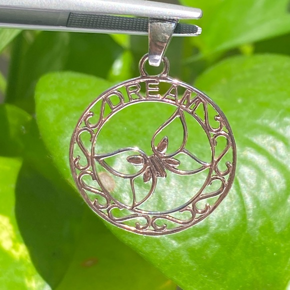 925 sterling silver dream butterfly pendant🦋 - Picture 3 of 17